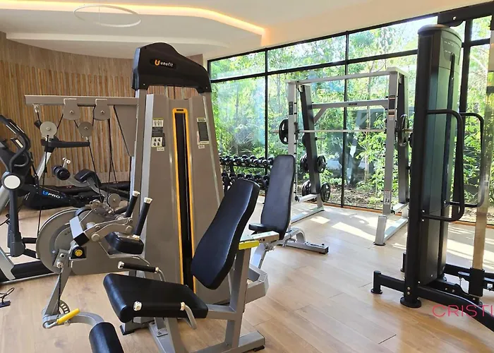 Apartment 2br In Zone - Jacuzzi - Free Club Access *